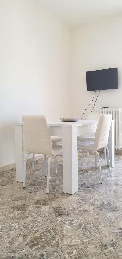 Angela'S Apartment. Elegant Two Bedroom House In Irsina المظهر الخارجي الصورة