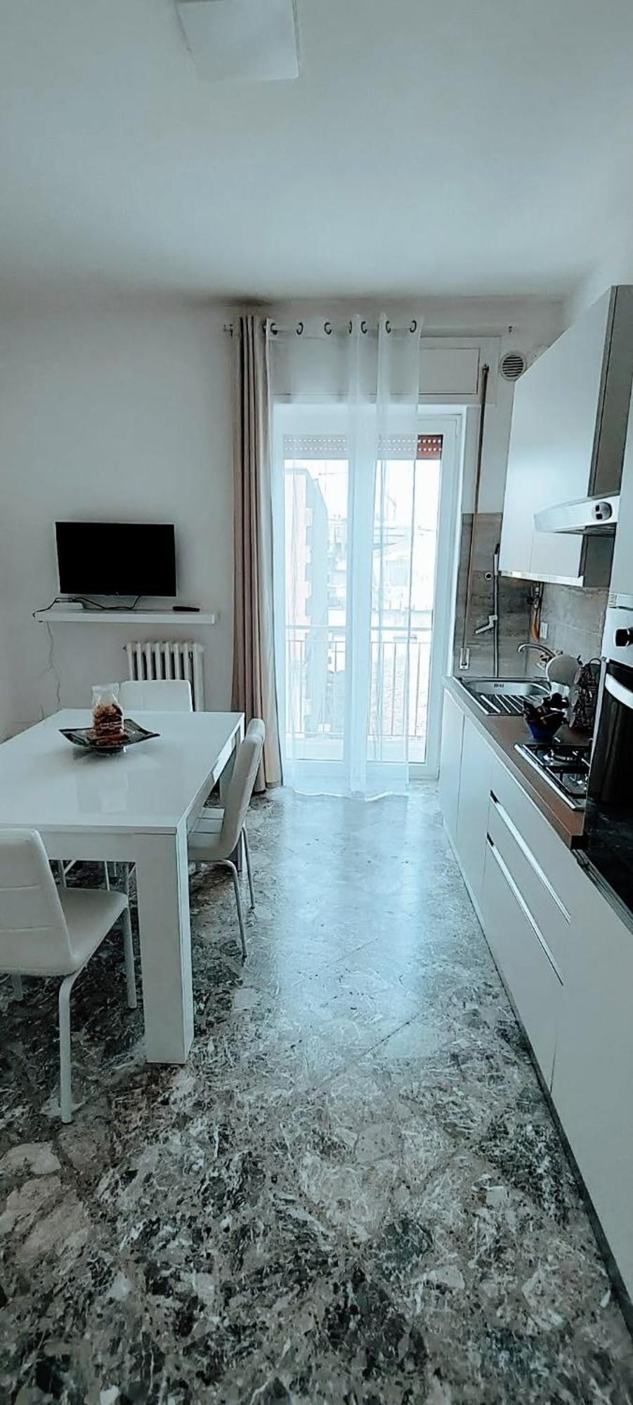Angela'S Apartment. Elegant Two Bedroom House In Irsina المظهر الخارجي الصورة